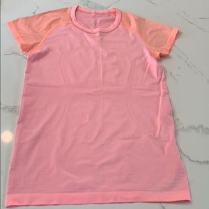 Lululemon swiftly tech short sleeve top.